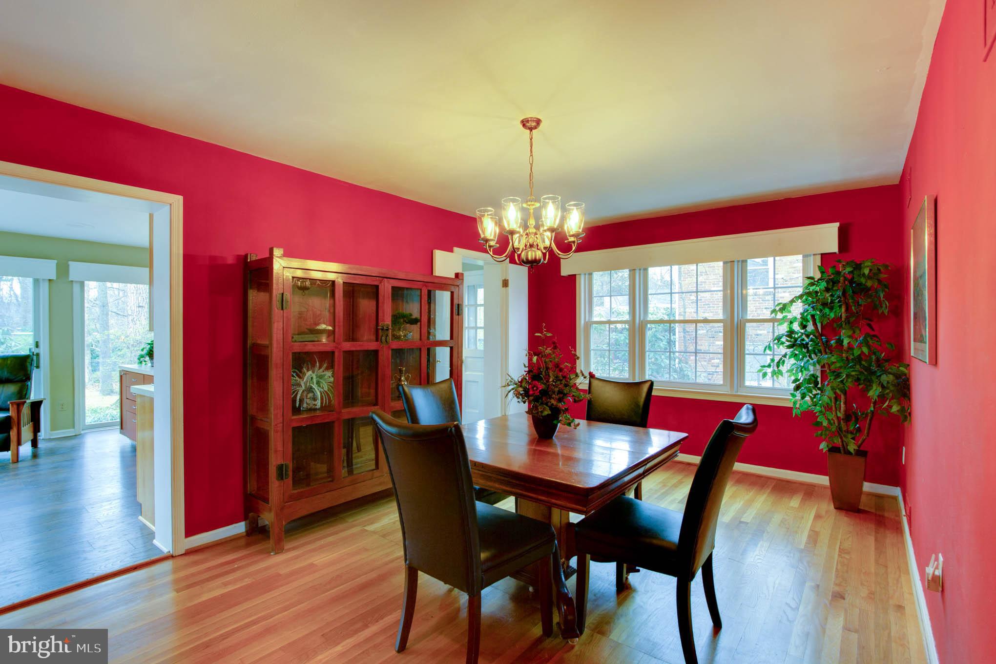 7309 Pinecastle Road Falls Church, VA 22043 - Photo 8 of 57 Separate dining room.