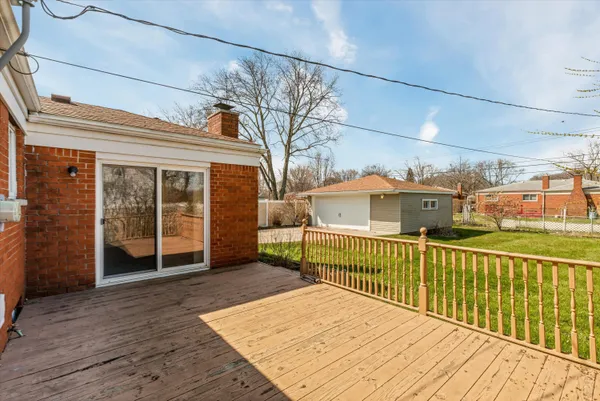 $225,000 | 27317 Welsh Drive, Warren, MI 48092