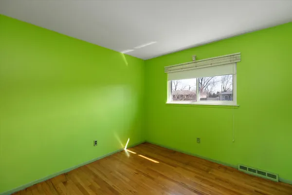 $225,000 | 27317 Welsh Drive, Warren, MI 48092