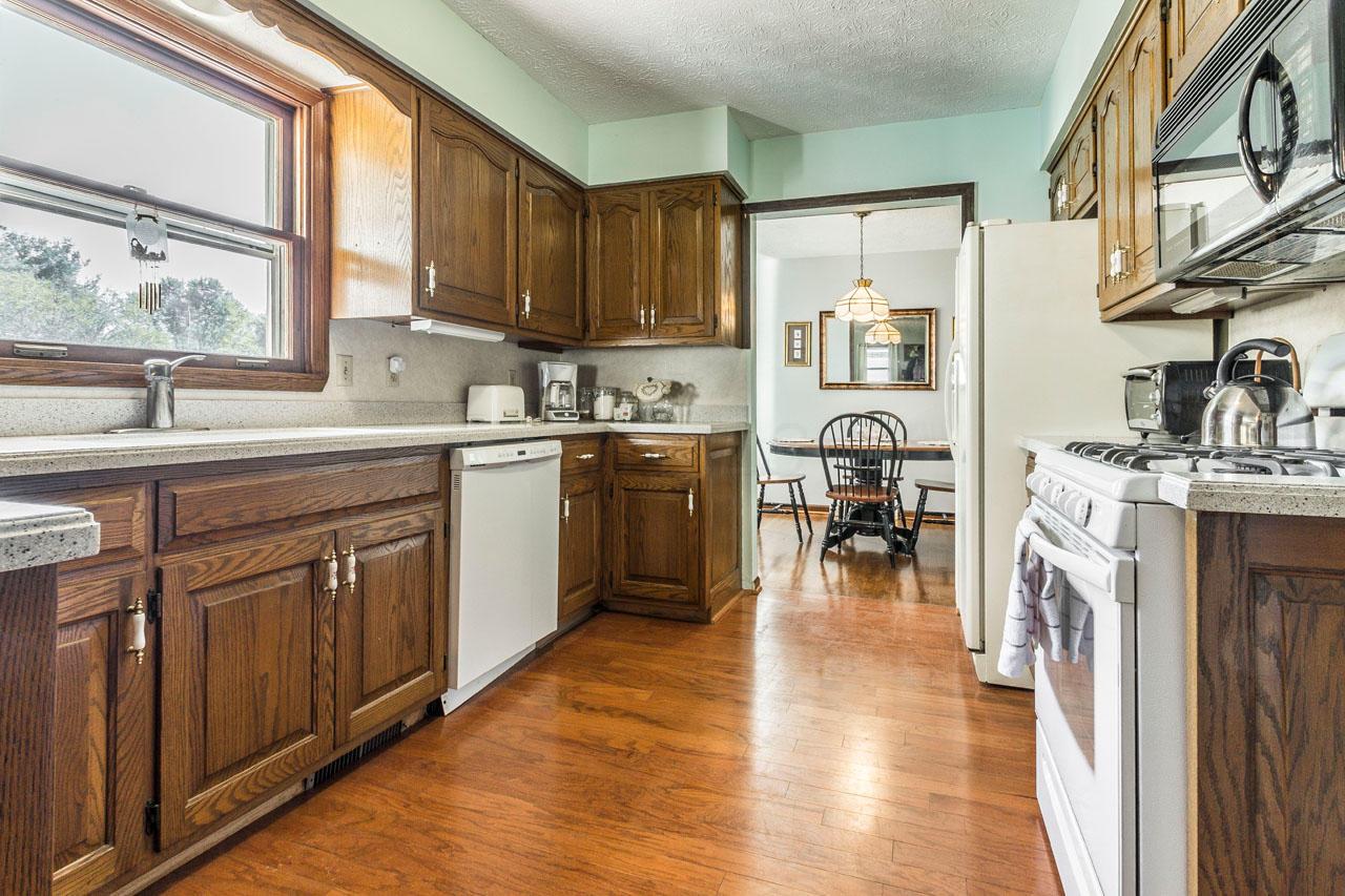 3295 Liberty Road Delaware, OH 43015 - Photo 14 of 37 Gallery Image 14