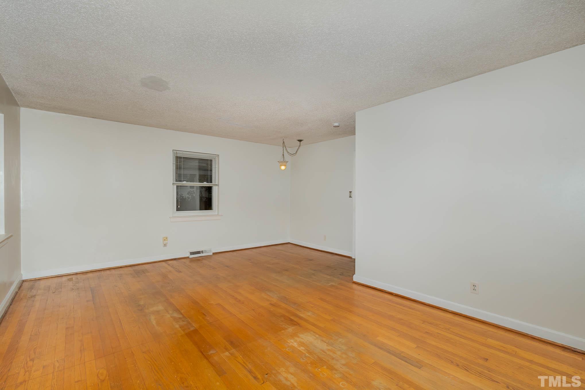 3108 Winston Road Durham, NC 27704 - Photo 7 of 30 Gallery Image 7