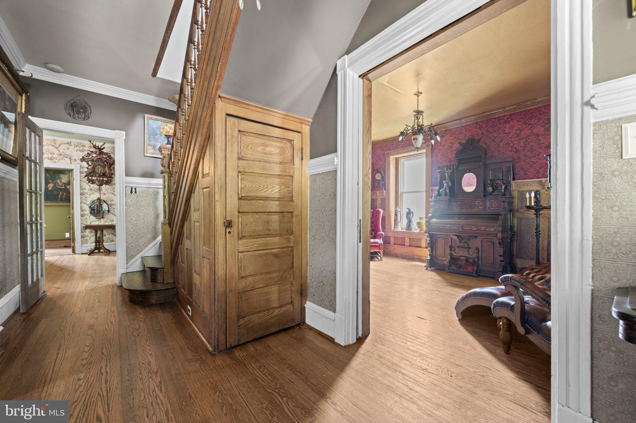 100 West Ridley Avenue Ridley Park, PA 19078 - Photo 6 of 55 Foyer