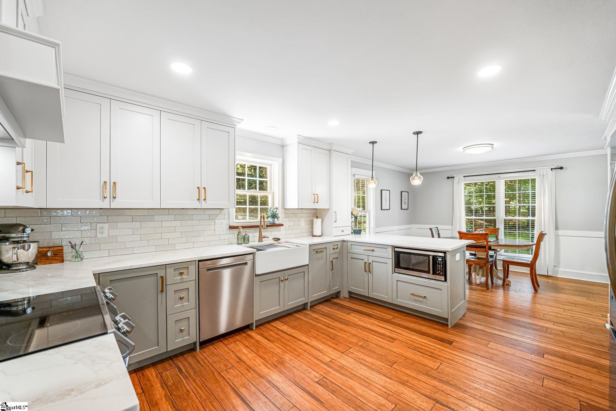 102 Crosscreek Drive Anderson, SC 29621 - Photo 10 of 49