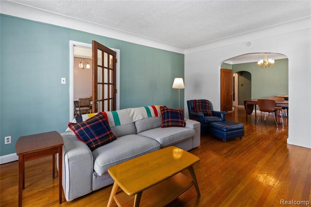 4359 Harvard Road Detroit, MI 48224 - Photo 5 of 32