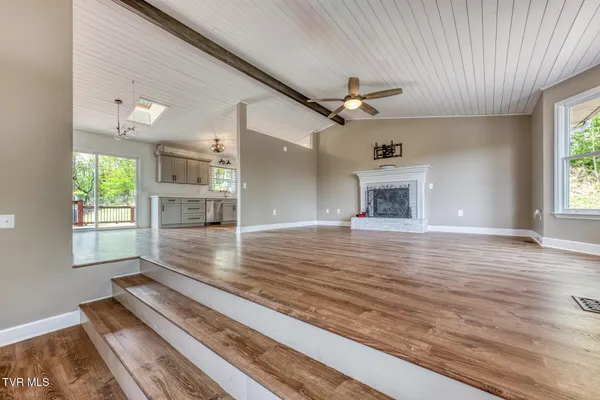 $429,000 | 4127 Grey Fox Drive, Kingsport, TN 37664