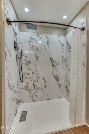 $429,000 | 4127 Grey Fox Drive, Kingsport, TN 37664