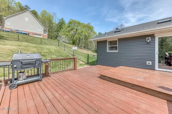 $429,000 | 4127 Grey Fox Drive, Kingsport, TN 37664