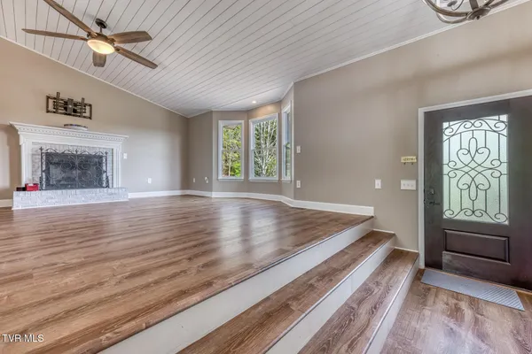 $429,000 | 4127 Grey Fox Drive, Kingsport, TN 37664