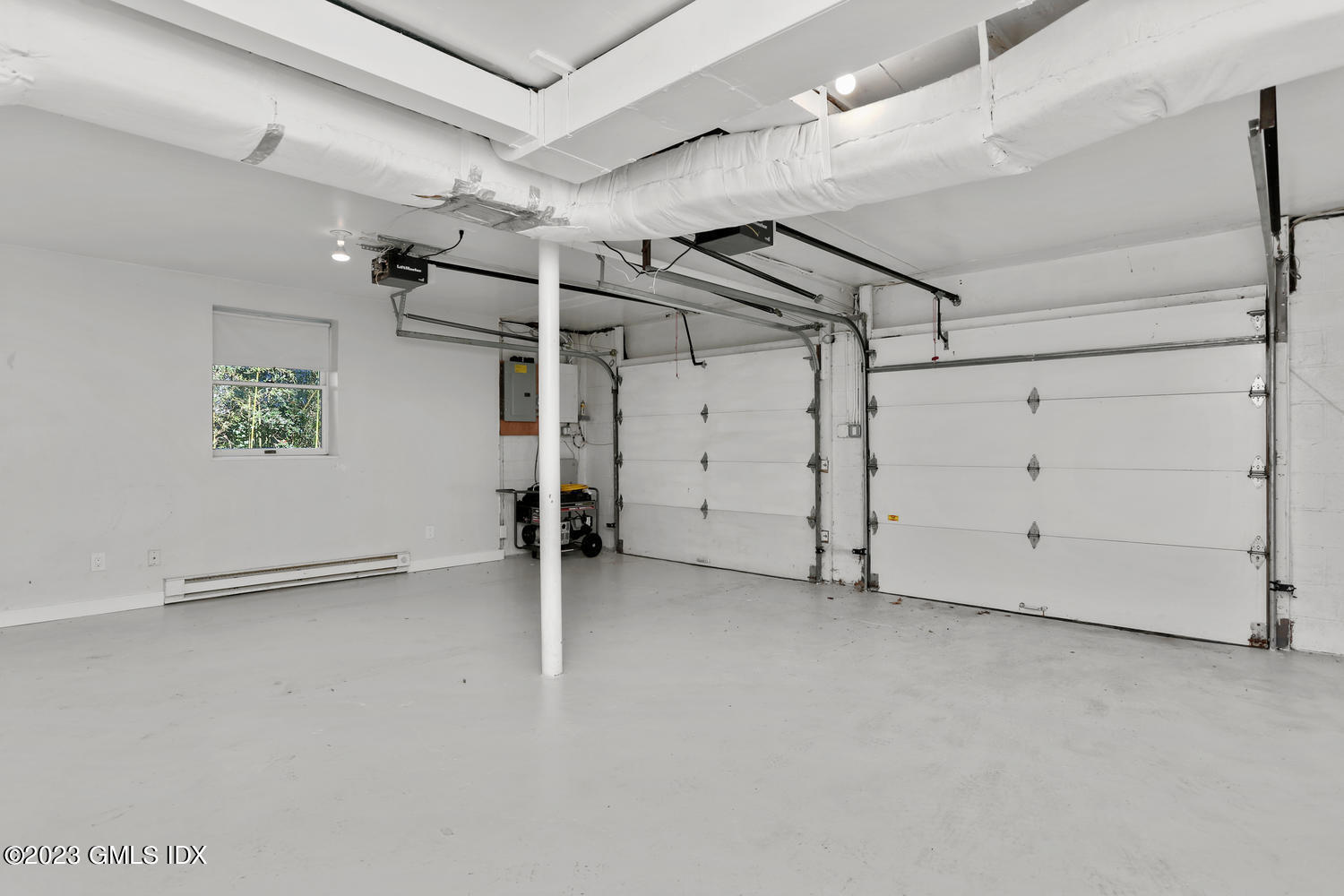 6 Pintail Lane Greenwich, CT 06830 - Photo 30 of 41 an empty room with white walls