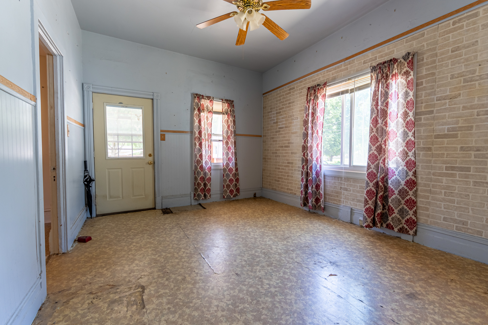 306 East Sycamore Street Normal, IL 61761 - Photo 4 of 24