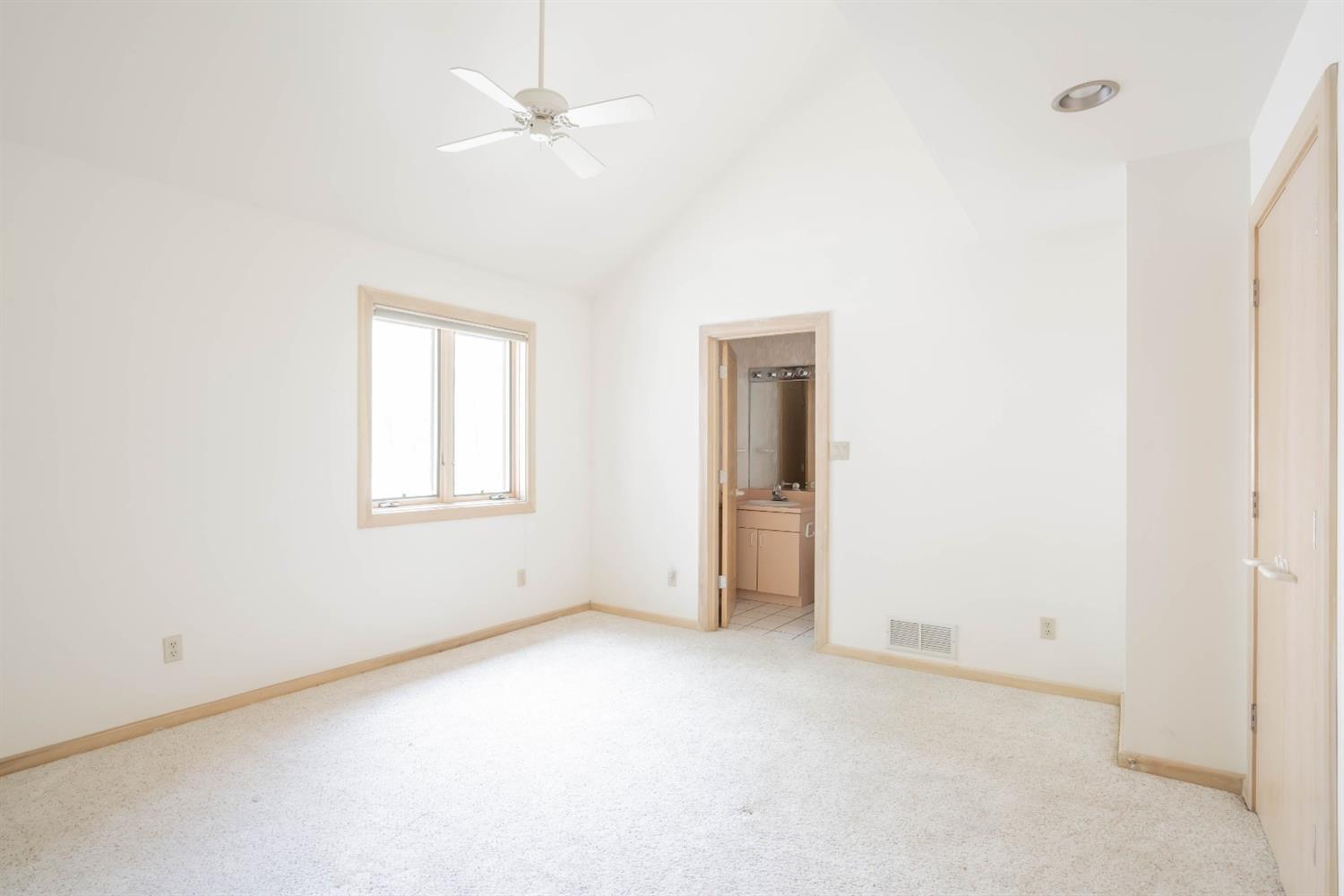 3925 Cooper Road Blue Ash, OH 45241 - Photo 32 of 50