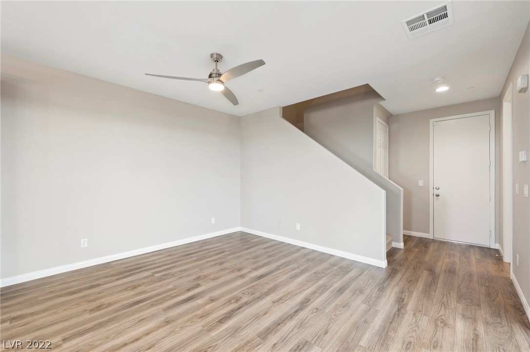 869 East Sunset Road Henderson, NV 89011 - Photo 5 of 35 Gallery Image 5