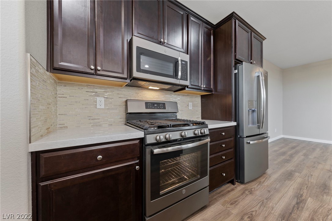 869 East Sunset Road Henderson, NV 89011 - Photo 8 of 35 Gallery Image 8