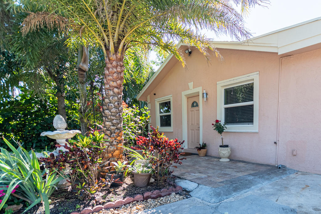 5912 Banana Road Royal Palm Estates, FL 33413 - Photo 21 of 23 DSC_0130-HDR