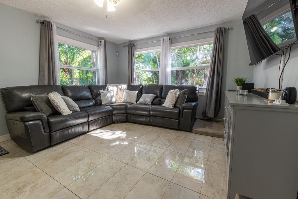 5912 Banana Road Royal Palm Estates, FL 33413 - Photo 5 of 23 DSC_0029-HDR