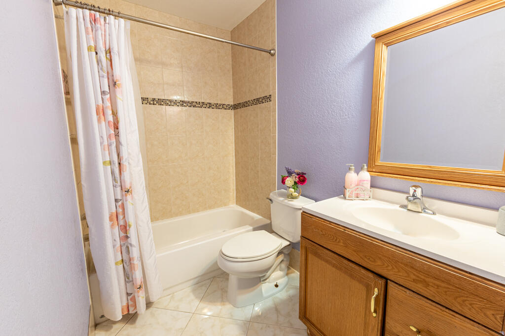 5912 Banana Road Royal Palm Estates, FL 33413 - Photo 7 of 23 DSC_0059-HDR