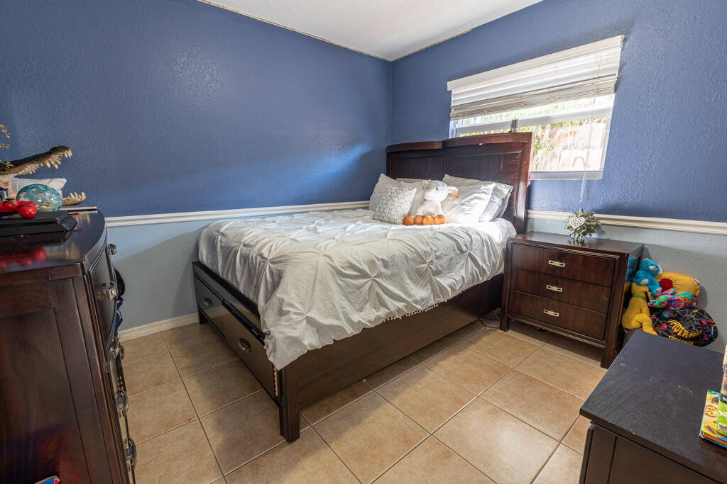 5912 Banana Road Royal Palm Estates, FL 33413 - Photo 8 of 23 DSC_0041-HDR