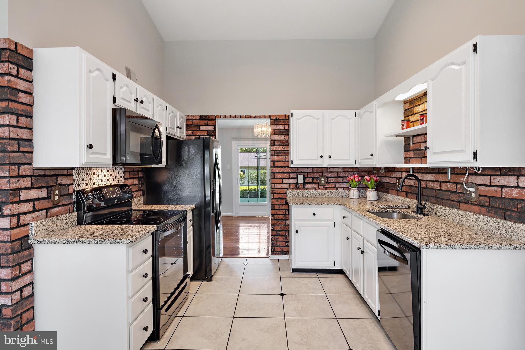 4906 Ten Mills Road Columbia, MD 21044 - Photo 54 of 54 Convenient floor plan in the kitchen