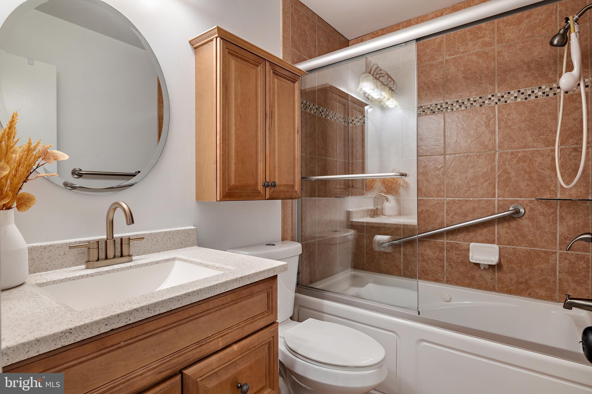 4906 Ten Mills Road Columbia, MD 21044 - Photo 36 of 54 Hall bath