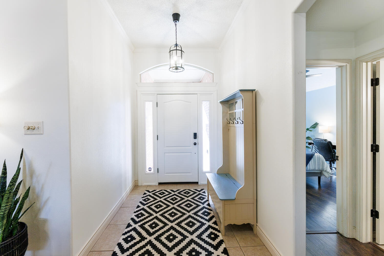 3012 109th Street Lubbock, TX 79423 - Photo 3 of 60 Entryway