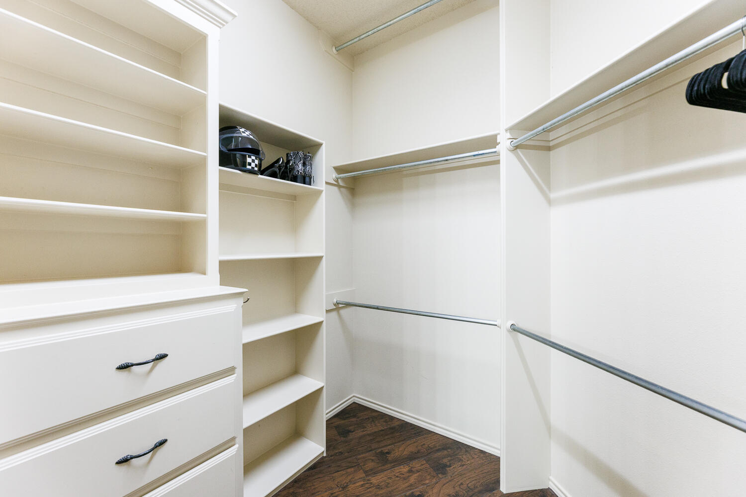 3012 109th Street Lubbock, TX 79423 - Photo 35 of 60 Primary Closet