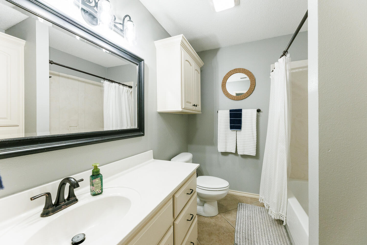 3012 109th Street Lubbock, TX 79423 - Photo 43 of 60 Third Bathroom