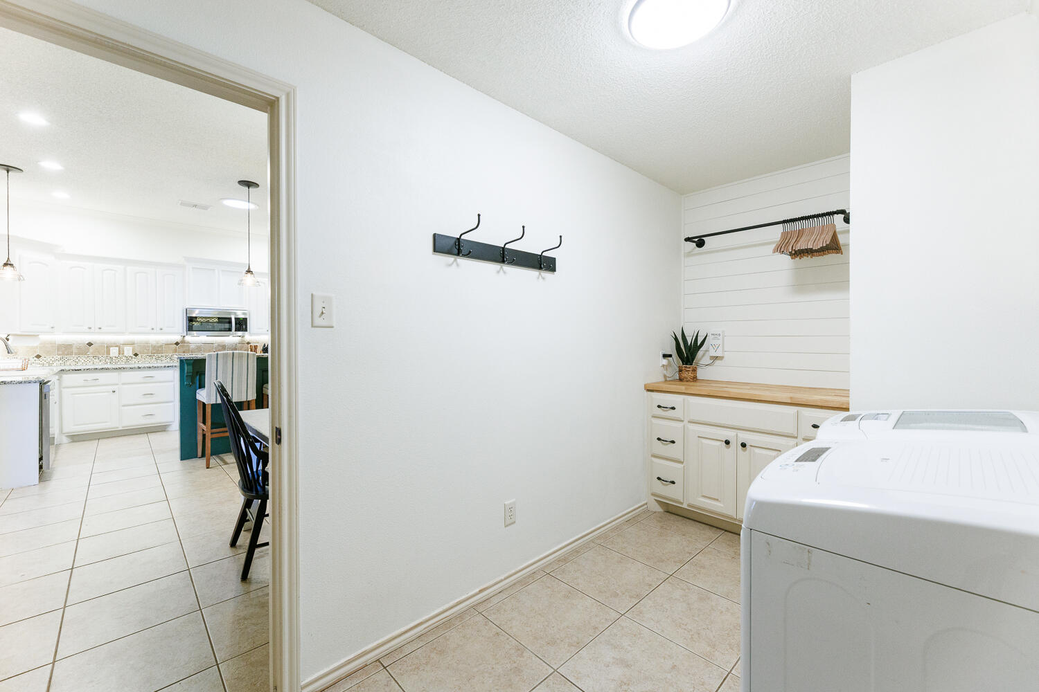 3012 109th Street Lubbock, TX 79423 - Photo 49 of 60 Utility Room