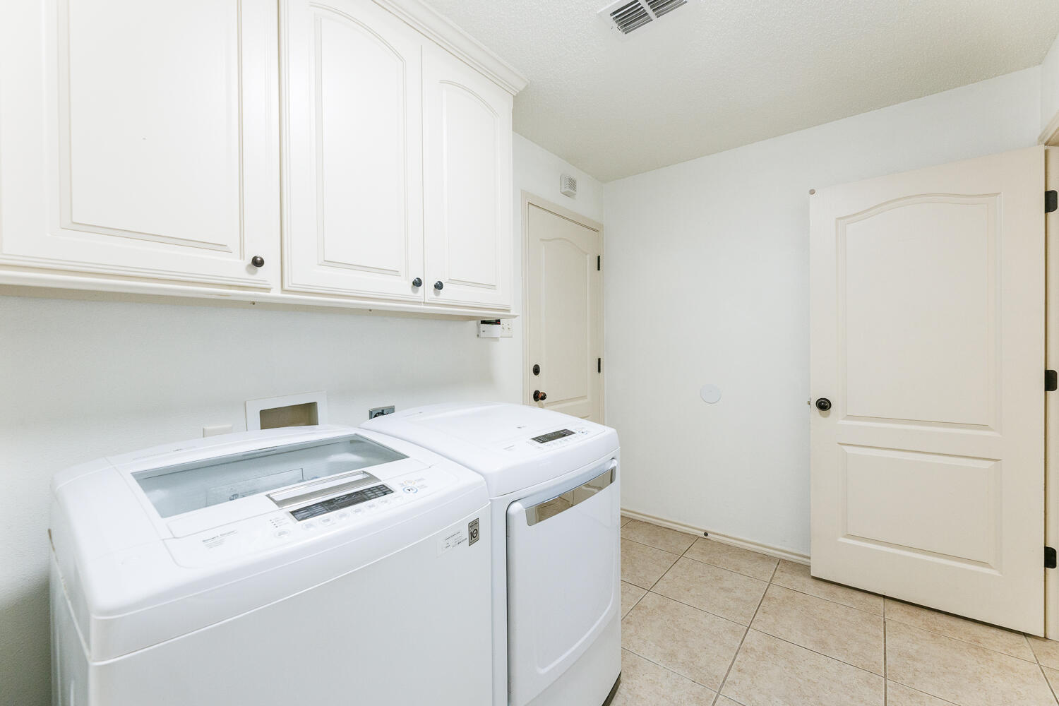 3012 109th Street Lubbock, TX 79423 - Photo 52 of 60 Utility Room