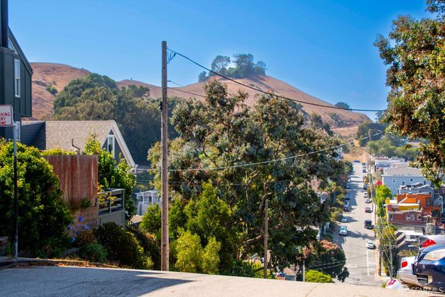 $1,350,000 | 569 Peralta Avenue, San Francisco, CA 94110