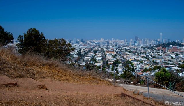 $1,350,000 | 569 Peralta Avenue, San Francisco, CA 94110