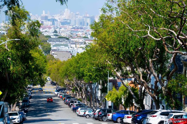 $1,350,000 | 569 Peralta Avenue, San Francisco, CA 94110