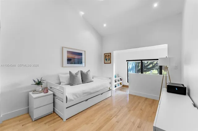 $925,000 | 6611 Southwest 72nd Street, Unit 38, South Miami, FL 33143