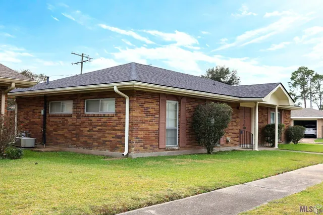 $215,000 | 300 Malibou Boulevard, Houma, LA 70364