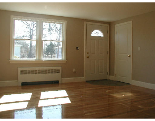55 Rhodes Circle, Unit 55 Hingham, MA 02043 - Photo 7 of 10 Gallery Image 7