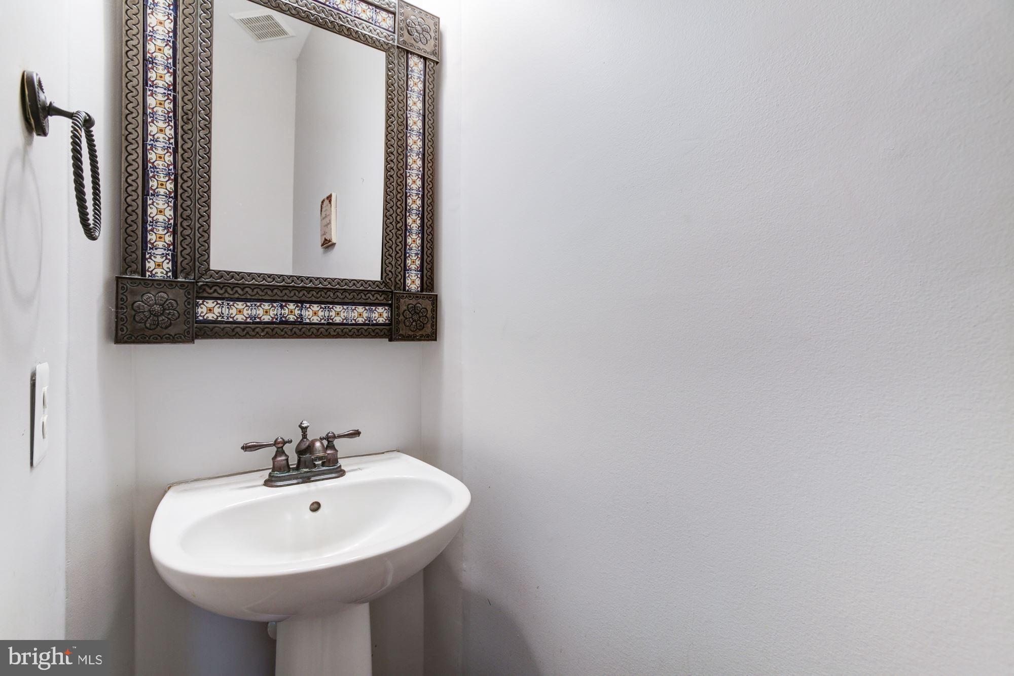 12008 Open Run Road Ellicott City, MD 21042 - Photo 22 of 39 Powder Room