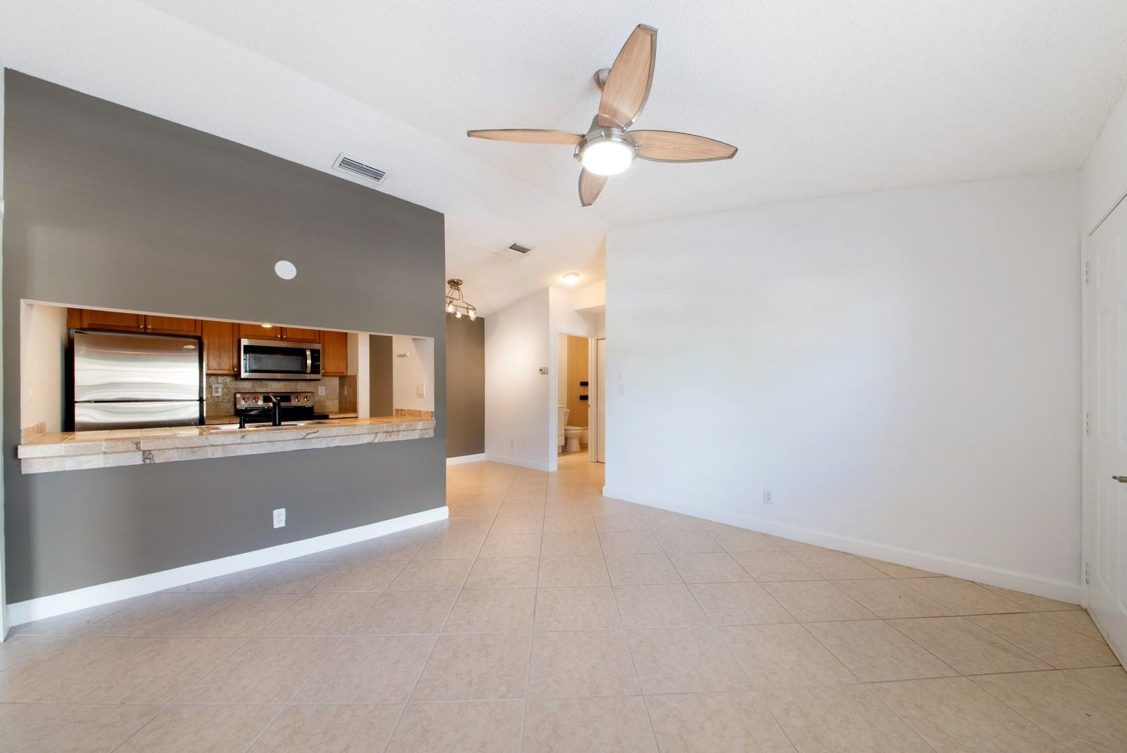 9466 Boca Cove Circle, Unit 315 Boca Raton, FL 33428 - Photo 10 of 21 Photo 10