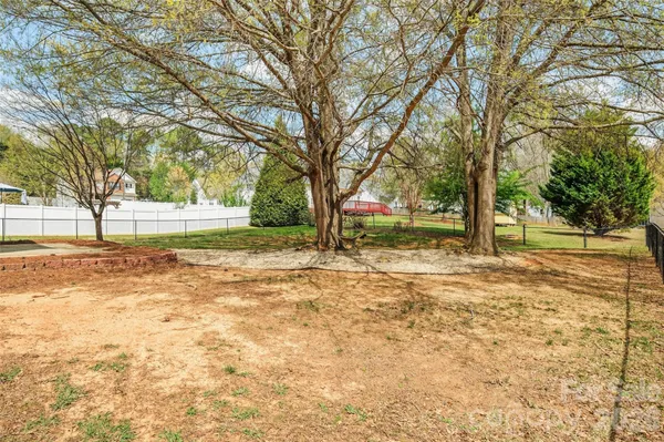 $299,000 | 627 Rugby Drive, Lancaster, SC 29720