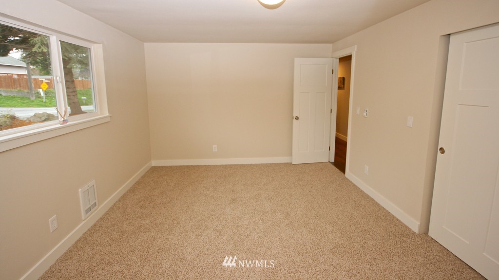520 Stevens Avenue Northwest Renton, WA 98057 - Photo 19 of 25