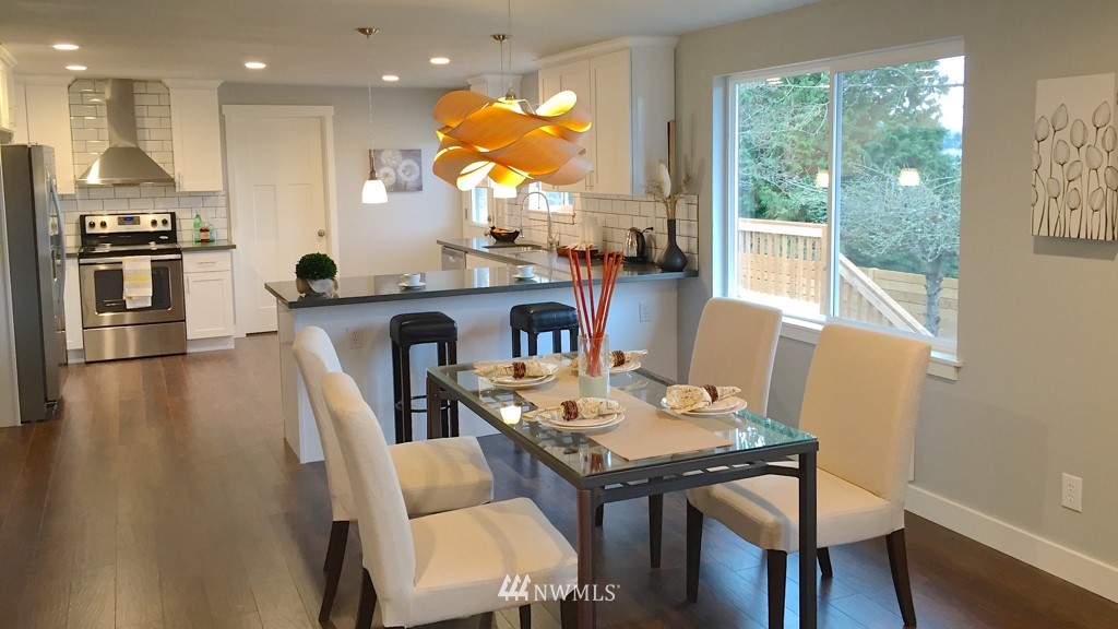520 Stevens Avenue Northwest Renton, WA 98057 - Photo 9 of 25