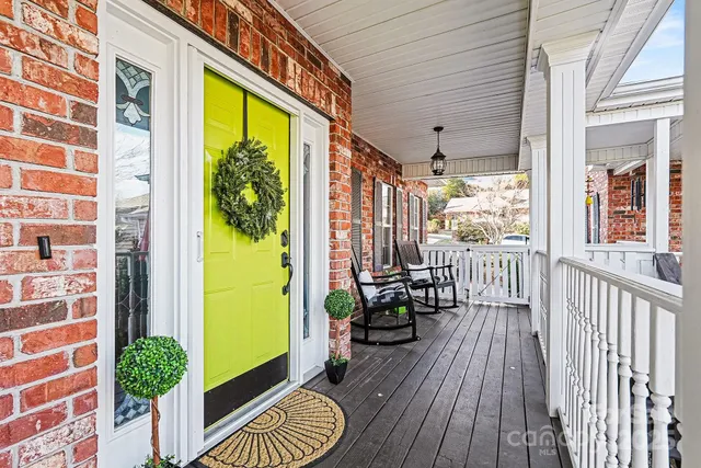 $459,990 | 646 High Quarry Road, Hendersonville, NC 28791