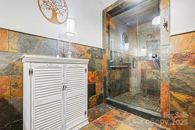 $459,990 | 646 High Quarry Road, Hendersonville, NC 28791