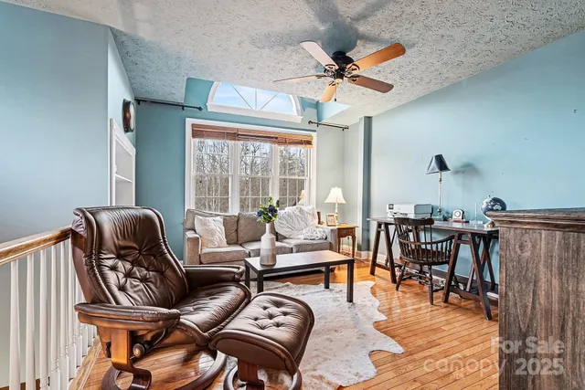 $459,990 | 646 High Quarry Road, Hendersonville, NC 28791