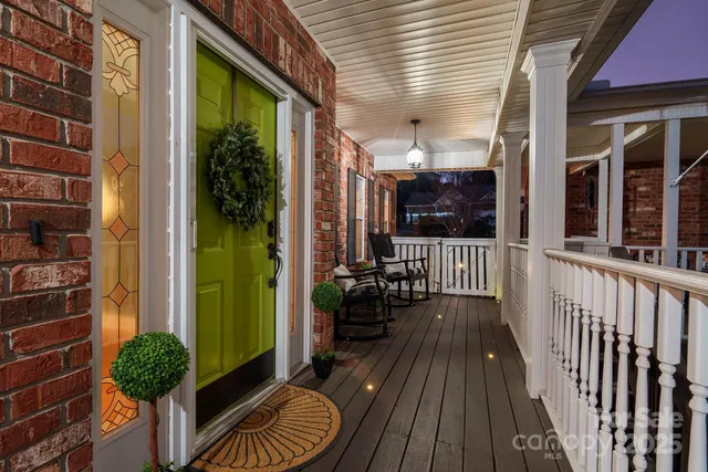 $459,990 | 646 High Quarry Road, Hendersonville, NC 28791