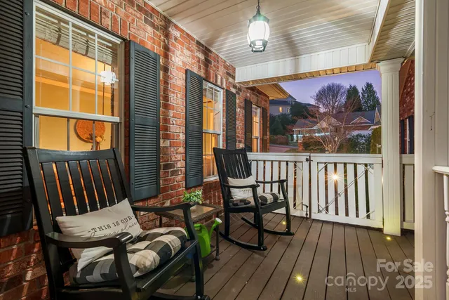 $459,990 | 646 High Quarry Road, Hendersonville, NC 28791