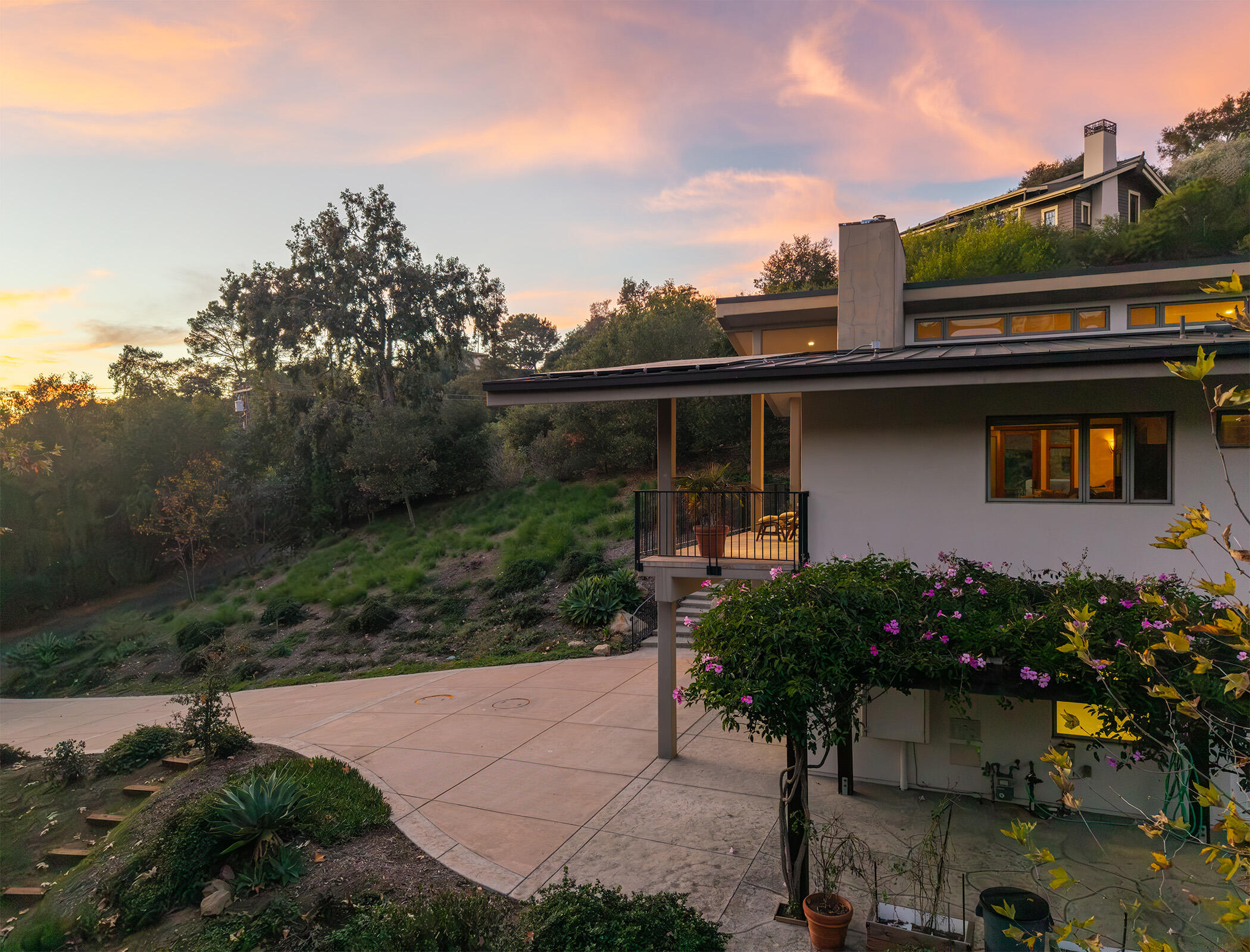 2800 Palomino Ridge Lane Santa Barbara, CA 93105 - Photo 3 of 53 Twillight 10