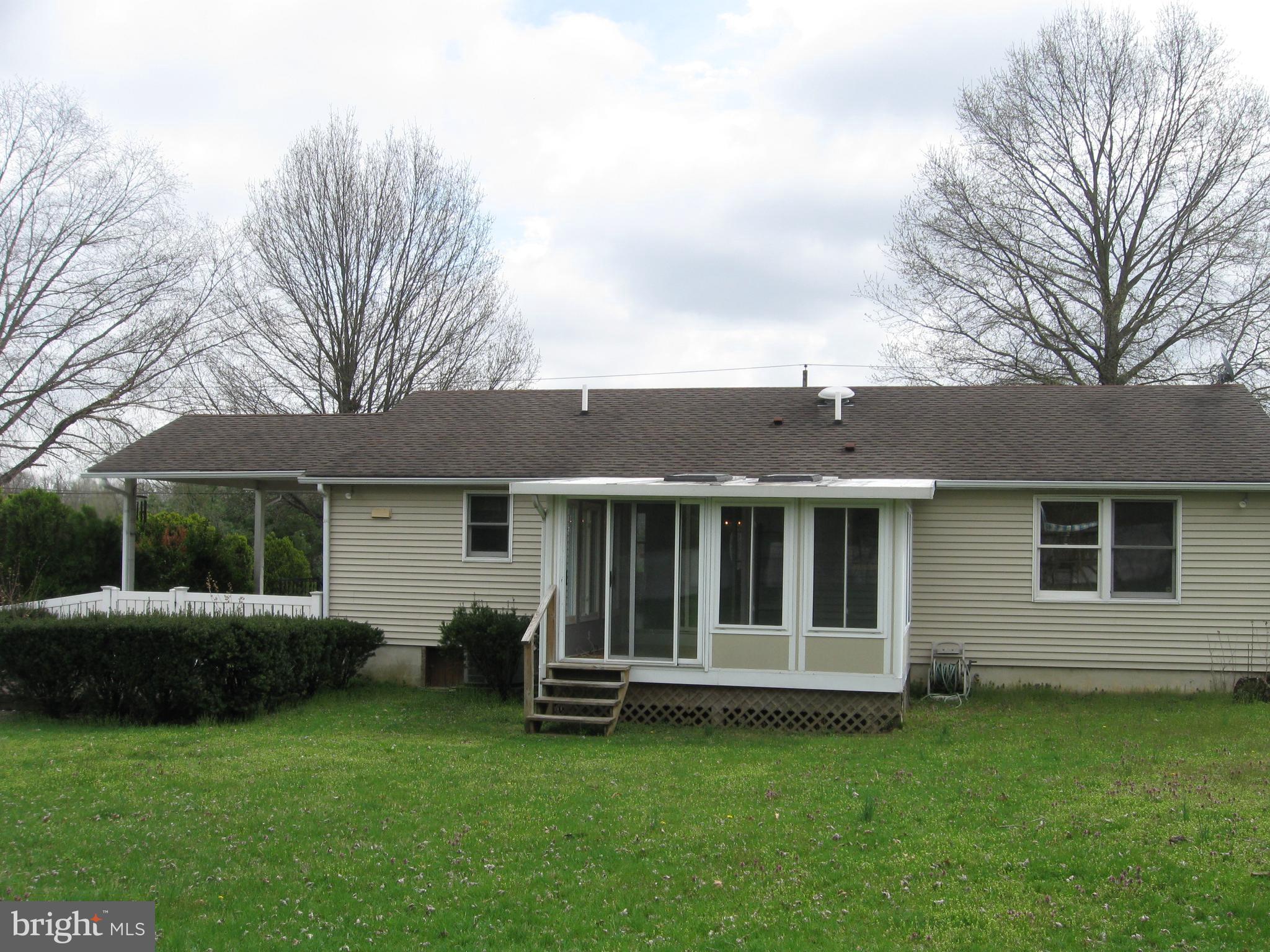 8 Hogback Road Trenton, NJ 08620 - Photo 2 of 22