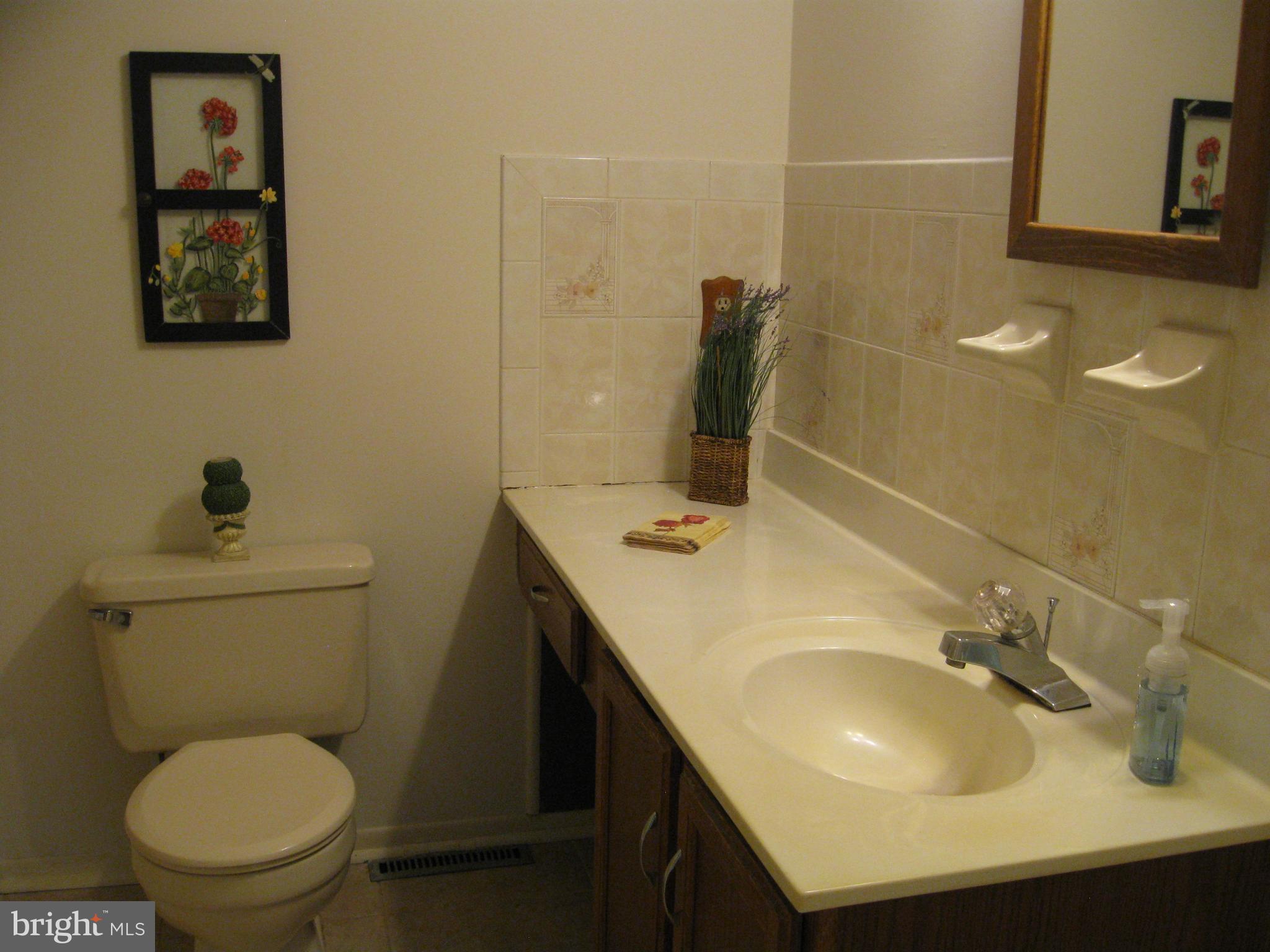 8 Hogback Road Trenton, NJ 08620 - Photo 15 of 22