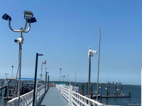 $6,000 | 107 A Baker Hill Road, Great Neck, NY 11023