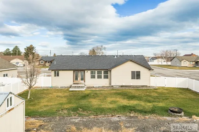 $425,000 | 805 West Falcon Circle, Blackfoot, ID 83221