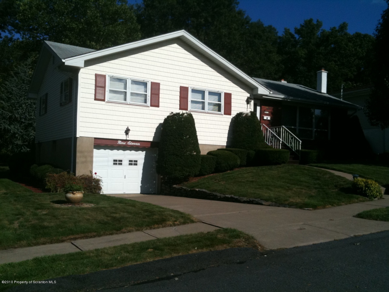 911 Ralph Lane Moosic, PA 18507 - Photo 1 of 6 Gallery Image 1